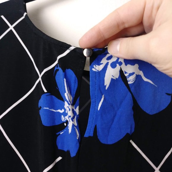 Black and Blue Flower Dress - Picture 6 of 7